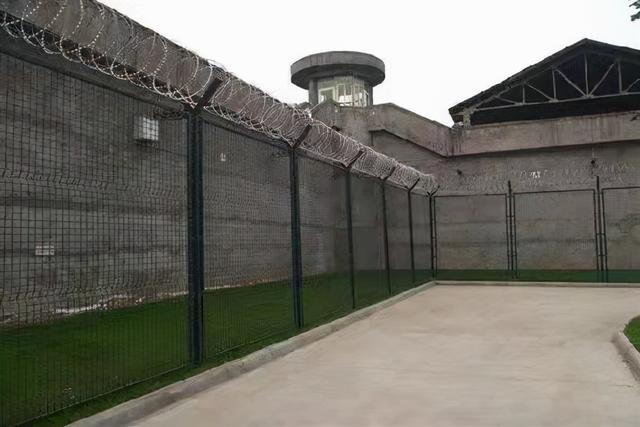 为什么服刑人员在监狱里想越狱基本是不可能的