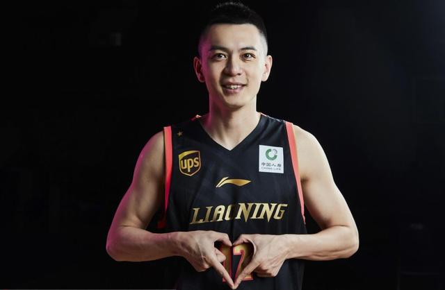 白马少年到暴躁老哥,当主帅后却传出对妻子不忠(辽宁男篮杨鸣简介资料