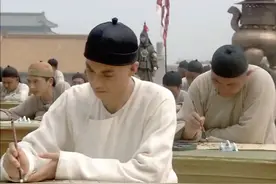 穷书生娶地主女儿，却被地主用丫鬟调包，多年后丫鬟成一品夫人图片