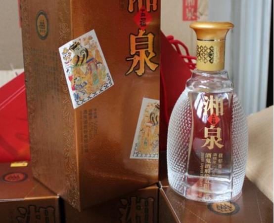 瓶身上有“10781”就是纯粮酒？行家：带有这3种标记的都是纯酿