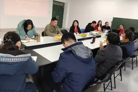 考研复试才结束，导师就问：“要不要直博？”图片