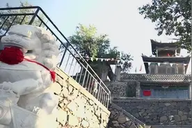 郾城古战场，发现“谜”样的金属头盔，证明宋军大破拐子马是真的图片