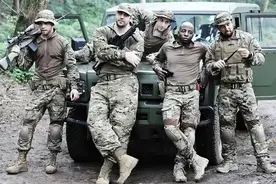 美国的虚弱本质曝光！美籍雇佣兵死在乌克兰，政府和军方不敢承认图片