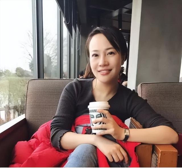坐在奔驰上维权的女主，最终得到了怎样的赔偿，受到了什么影响？