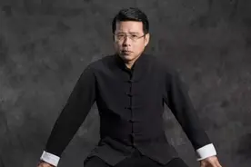 公然辱华、绯闻不断，54岁的阿丘走到这一步，只怪他自己图片