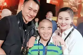 武大郎扮演者宋文华：身高1米4却曾获武术冠军！娶高30厘米的老婆图片