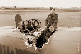 失去一侧机翼的飞机仍成功返航，靠的是统计学图片