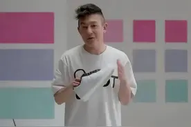 陈冠希新鞋曝光，远胜丝绸DUNK？网友：太帅了，希望倒闭图片