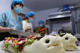 割罢麦子打完场，谁家闺女不瞧娘，瞧娘不瞧娘，是让娘家去送羊图片