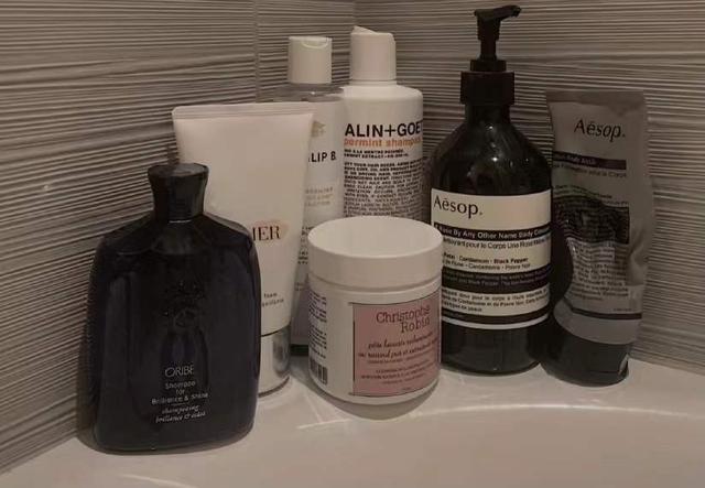 身体乳皮肤掉皮怎么办