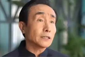 空降热搜第一，这骂战越来越有意思了图片