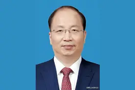 证监会现任领导成员图片