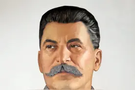 朱可夫，曾与斯大林争吵，侍卫长怒扇他两耳光，却间接救了他一命图片