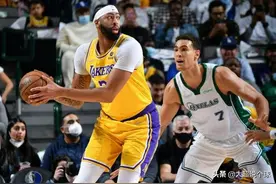 里夫斯绝杀！三巨头67+25+16，威少神奇一传，老詹拼42分钟险受伤图片