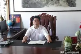 浙江女子，给重庆乞丐10元，20年后，乞丐成富豪，送100万报恩图片