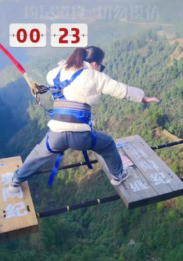 网传一公司花式发放年终奖,30秒挑战成功就能直接抱走10W