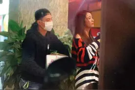 林心如为女儿大办生日宴！45岁嫩回少女惊艳全场，5岁女儿气质绝图片