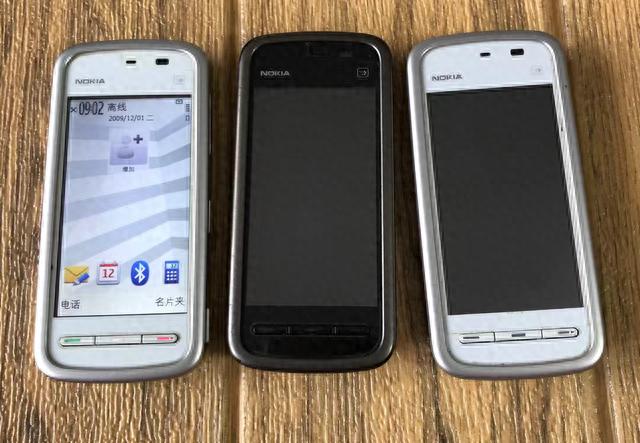 诺基亚直板音乐手机(nokia5230为什么很火)