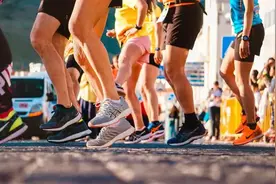 各司其职！一场马拉松有多少分工各异的裁判？图片