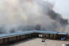 一起去露营吗？不过有一样东西不要忘~图片