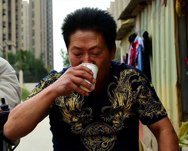 “辣王”李永志：5斤辣椒配白酒，破世界纪录，如今下场令人同情