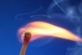 面对检察官讯问，嫌疑人还在滔滔不绝讲述邪教的好处……｜今晚九点半图片