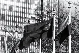 1971年中苏关系交恶，联合国安理会投票上，苏联为何支持我们？图片