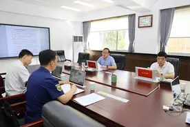 三门峡市常务副市长万战伟专题听取消防工作汇报图片