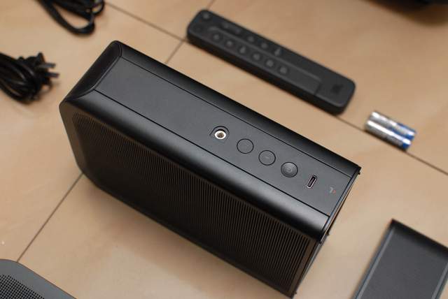 JBL Bar 1300X ：新一代天空音，强的不止氛围感，还有更多玩法