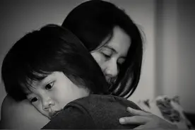 为了10万彩礼，爸爸逼我嫁人，我这么做，对吗？图片