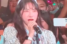 22年前被任贤齐救过的女孩来看演唱会，任贤齐发文：人生路上的相逢，常常叫人惊叹感动，爱能穿越时间图片