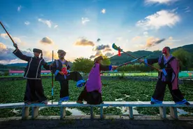 67万人组成的神秘部落：将山魈作为图腾，不承认自己是汉族人图片