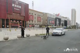 滕州：“空中+地面”无人机助力疫情防控宣传图片