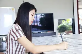 31岁美女插画师，画千幅“无脸”《聊斋》插画，曾被肯德基抄袭图片