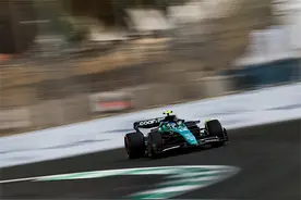 F1沙特站周冠宇获第13名 阿隆索不停“抢戏”成焦点图片