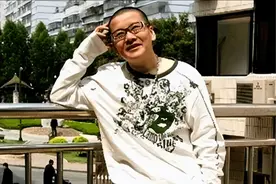 2005年，宁夏姑娘耿子公开“女变男”，强行变成男人后，生活怎样图片