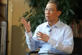 中老年人晚上总是睡不着，建议多吃5种“助眠食物”，一觉到天亮图片