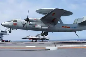 不可思议：山东号航母的重载起飞点可以轻松起飞空警600预警机！图片