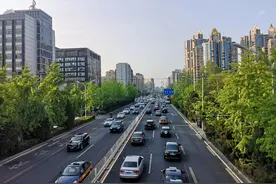 绝非技术不如人！为何我国公路经常翻修，而日本却常年如新？图片