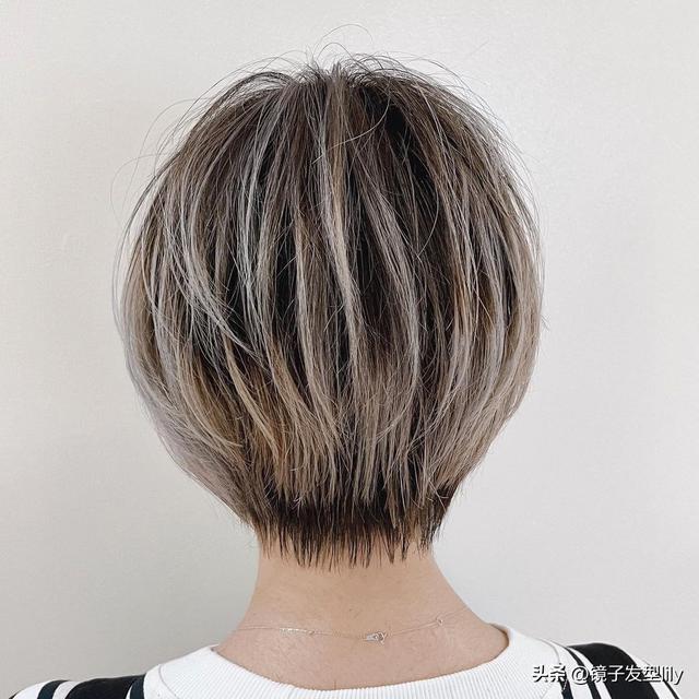 最实用的3种发型,头发少个子不高脸还大姐妹,剪完乐开花