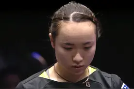 0-3！伊藤美诚眼眶红了，被王曼昱打哭，世乒赛女单冠军握拳怒吼图片