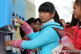 纪实：母亲的伤害，让我无法释怀，在她的晚年，我选择了原谅图片