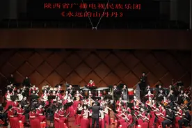大型民族管弦乐组曲音乐会《永远的山丹丹》在廊坊上演图片