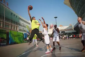 “教练，我想打篮球！”那，来虹口这里就对了！图片