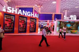 江湖仁义大哥—聂磊的好朋友小贾多方运作，想办法救聂磊图片