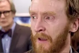 每日一笑：当梵高来到未来，看到画被挂在博物馆，忍不住哭了图片