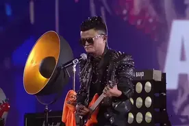 刘强东套现66亿，马云乘坐13亿游艇度假，都过上了退休生活？图片