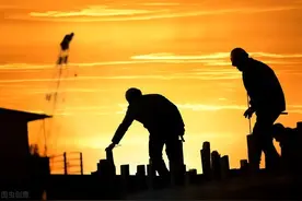 这些人一建白考了图片