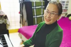 太原人身边的老年健康达人 读你千遍不厌倦 武玲丽和她的音乐世界图片