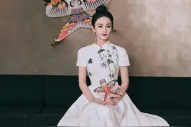赵丽颖把“中式风格”带火了！大气又端庄，特适合30+女性穿图片
